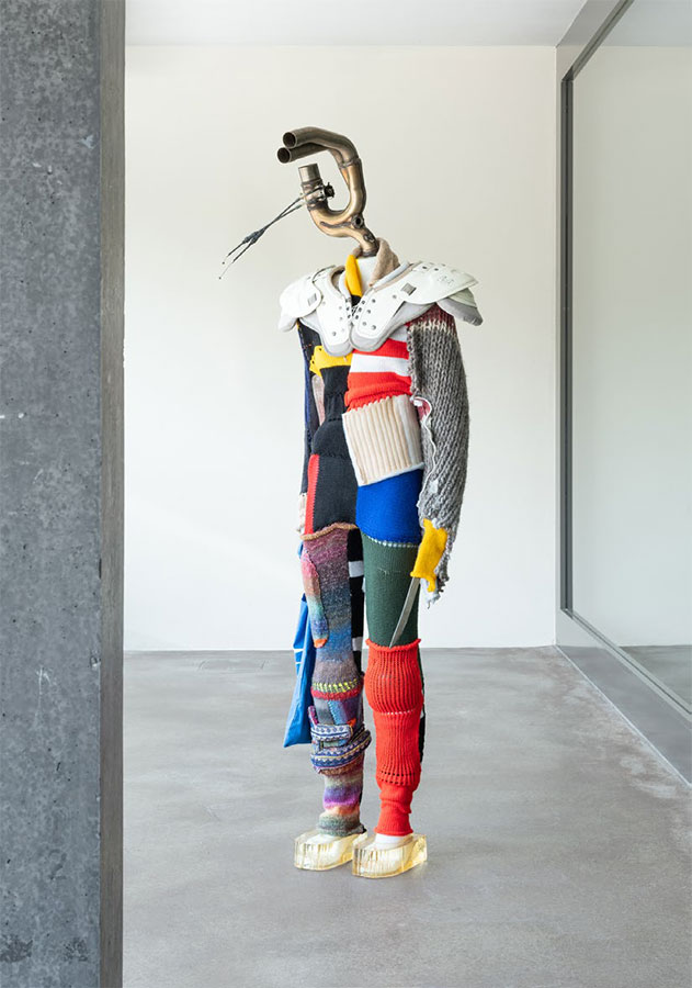 Alexandra Bircken, SomaSemaSoma – Blackground 1