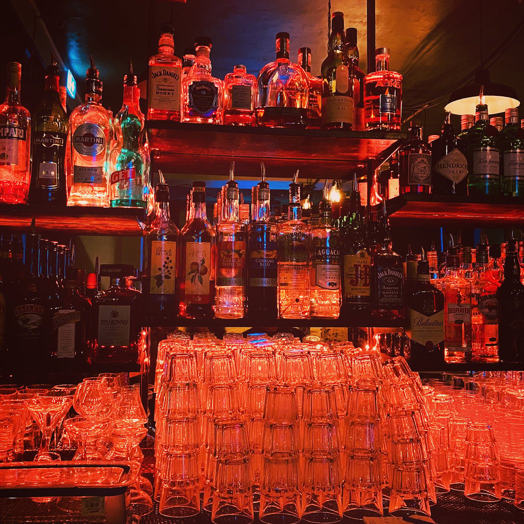 Au Bon Endroit Bar 5