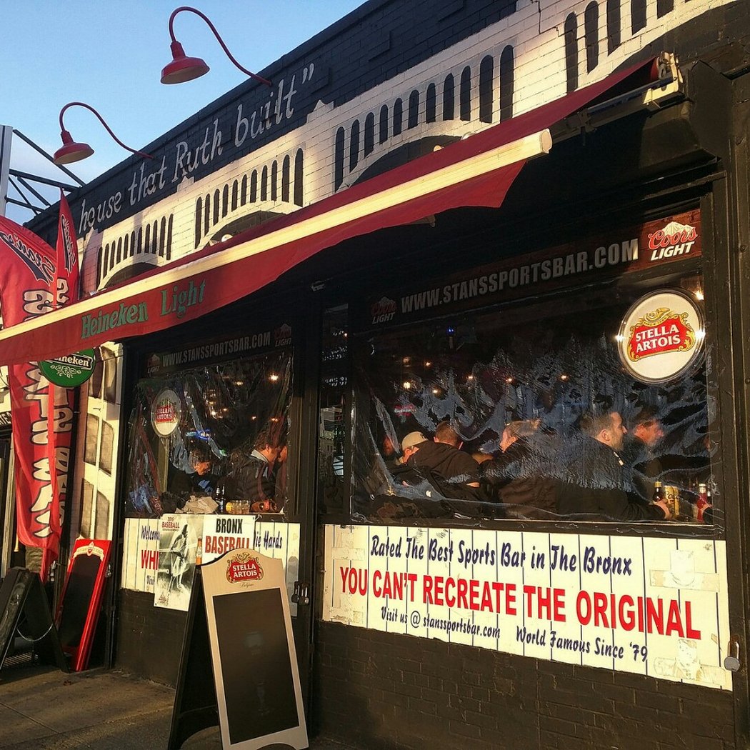 Stan's Sports Bar 4