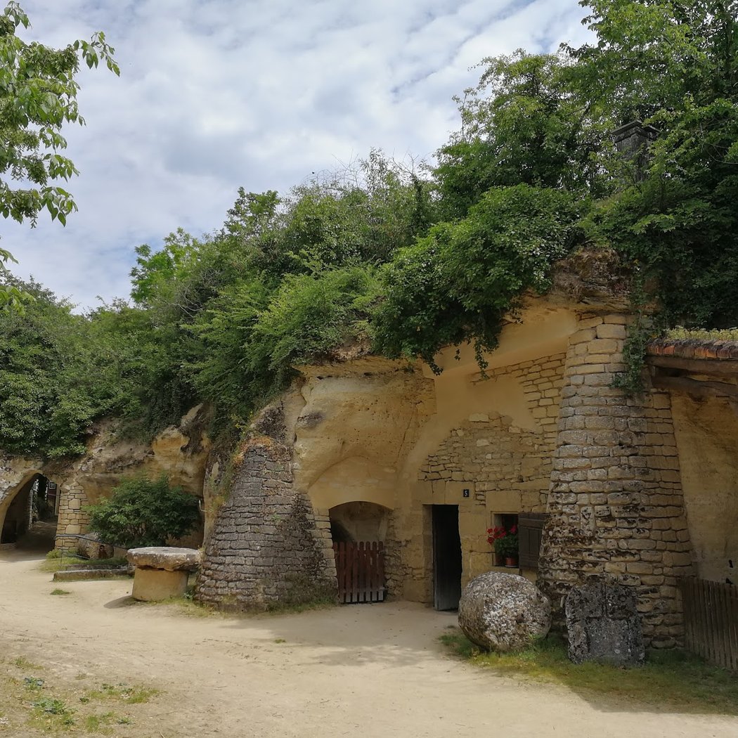Rochemenier Village Troglodytique 3