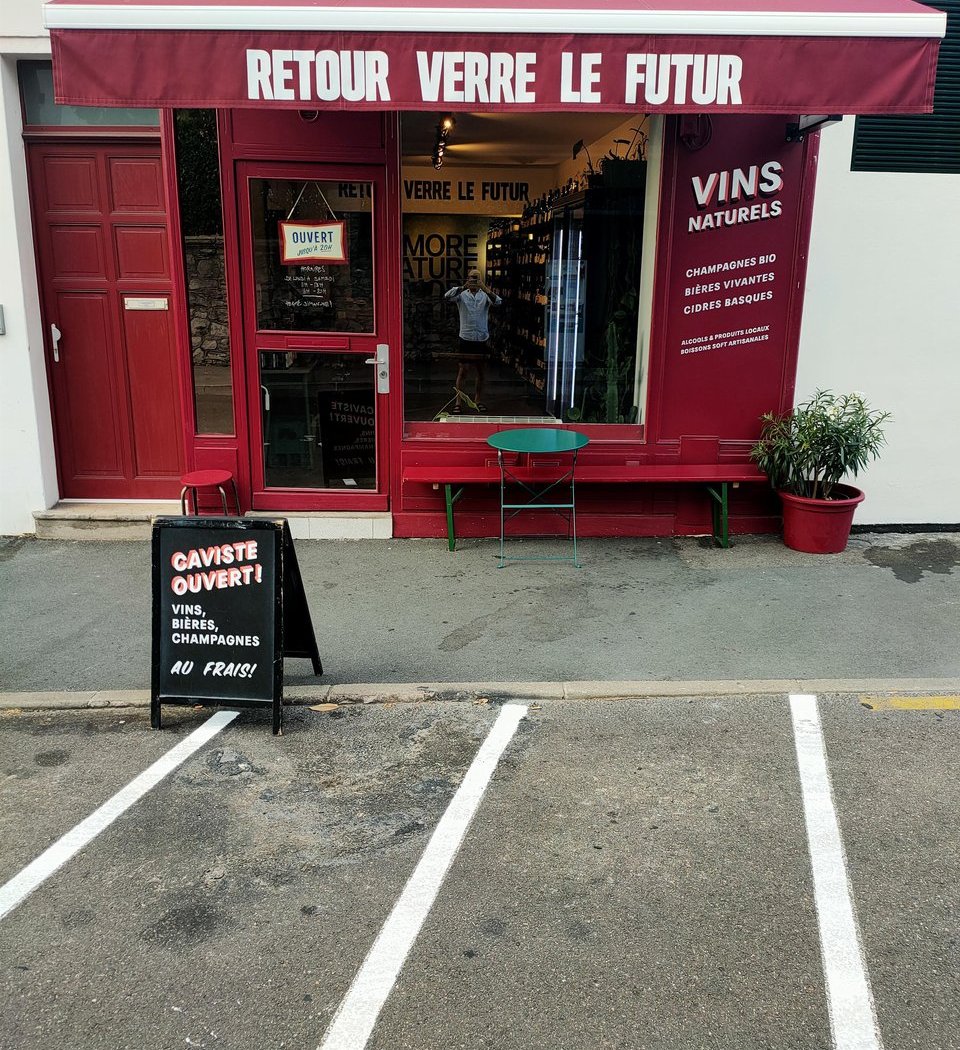 RETOUR VERRE LE FUTUR 4