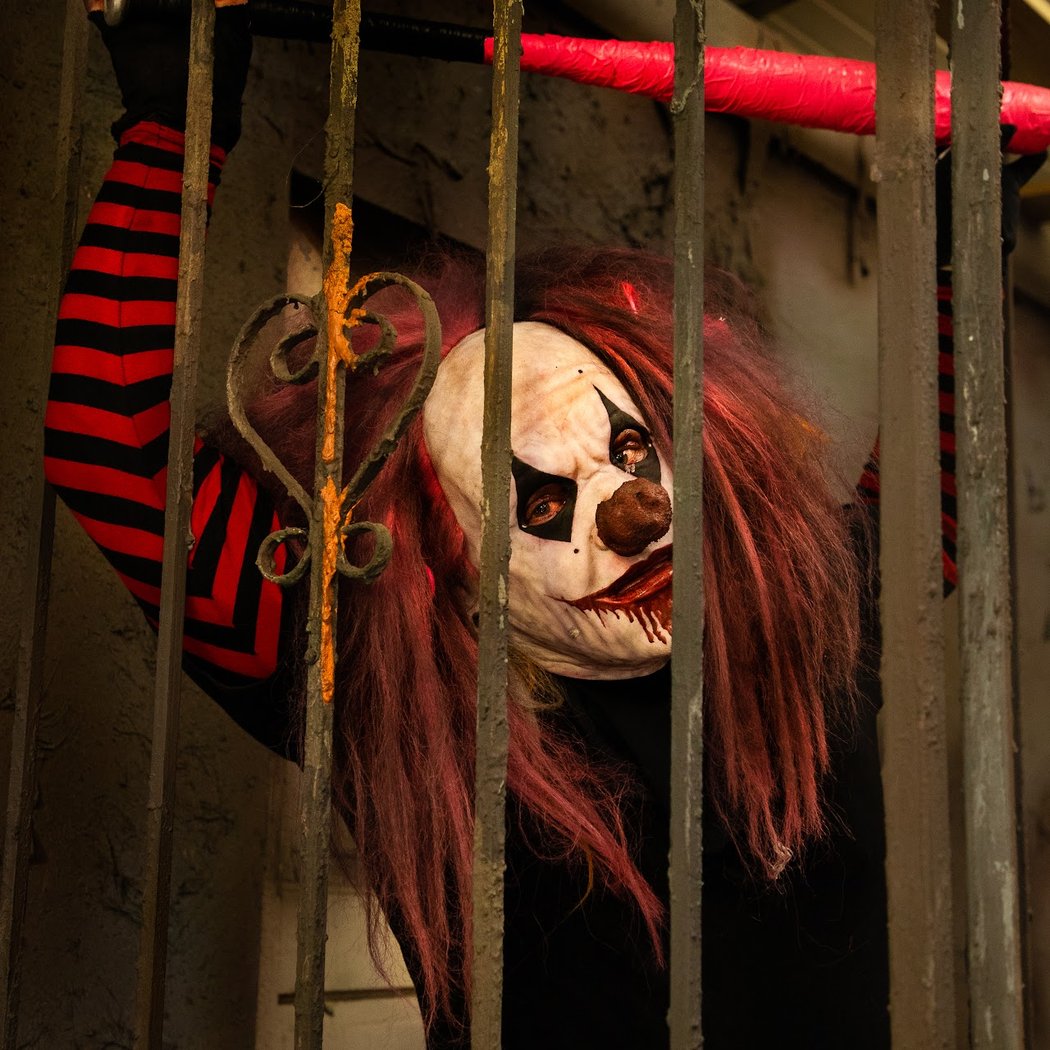 Scream Hollow 1