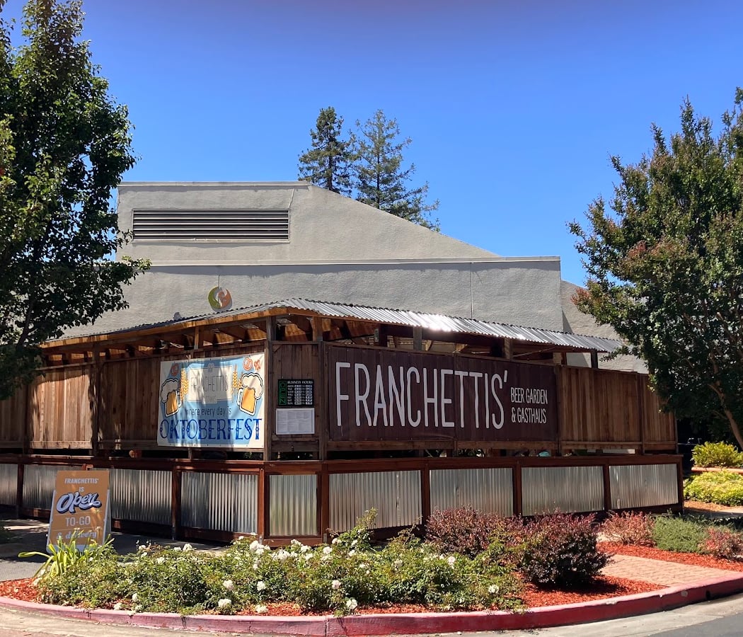 FRANCHETTIS' Gasthaus + Biergarten 2