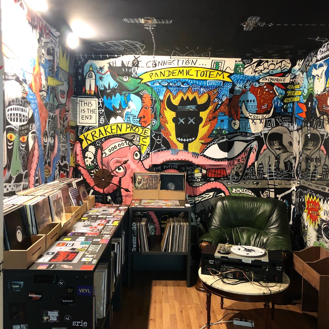 Electronic Wave Shop 1