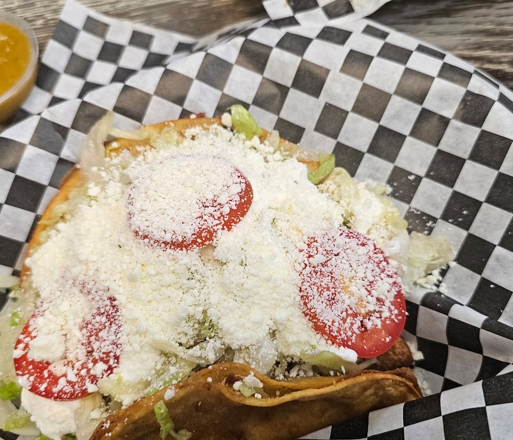 Compas Tacos LLC 3