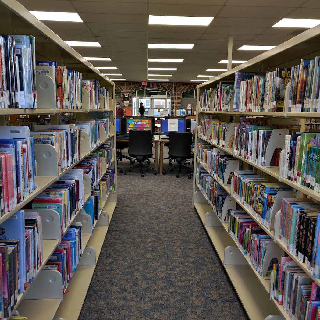 Fort Bend County Libraries - Mamie George Branch 1