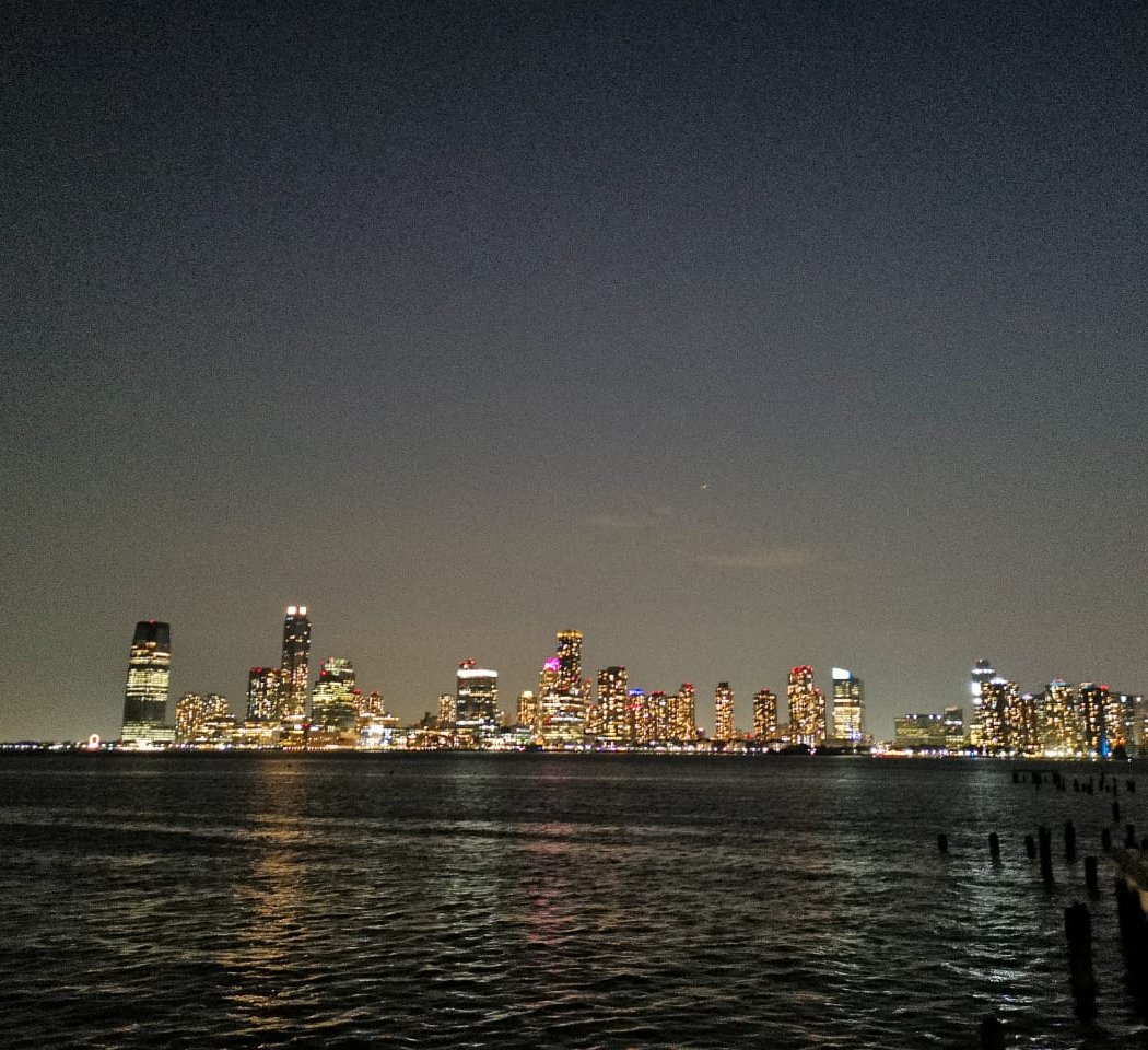 Hudson River Park Lookout 3
