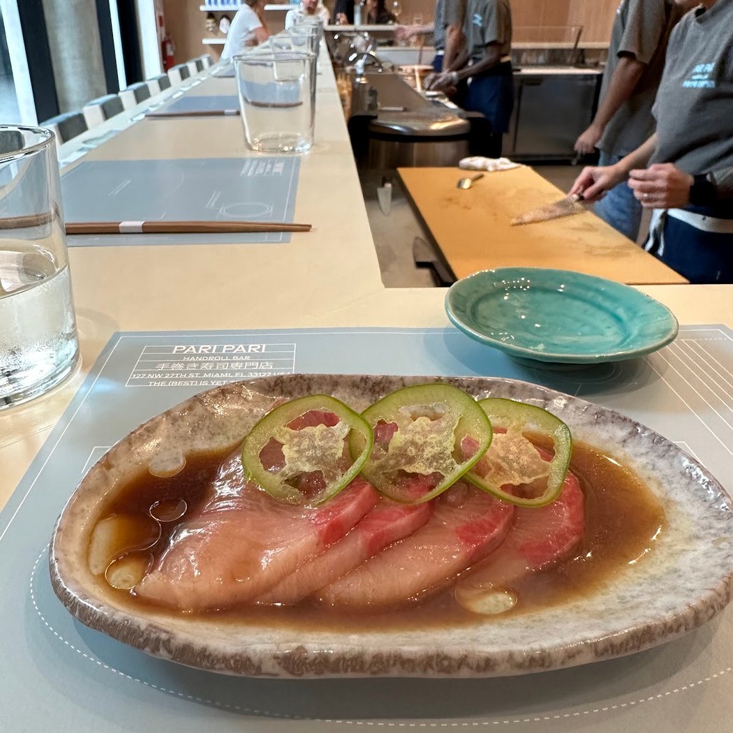 PARI PARI Handroll Bar