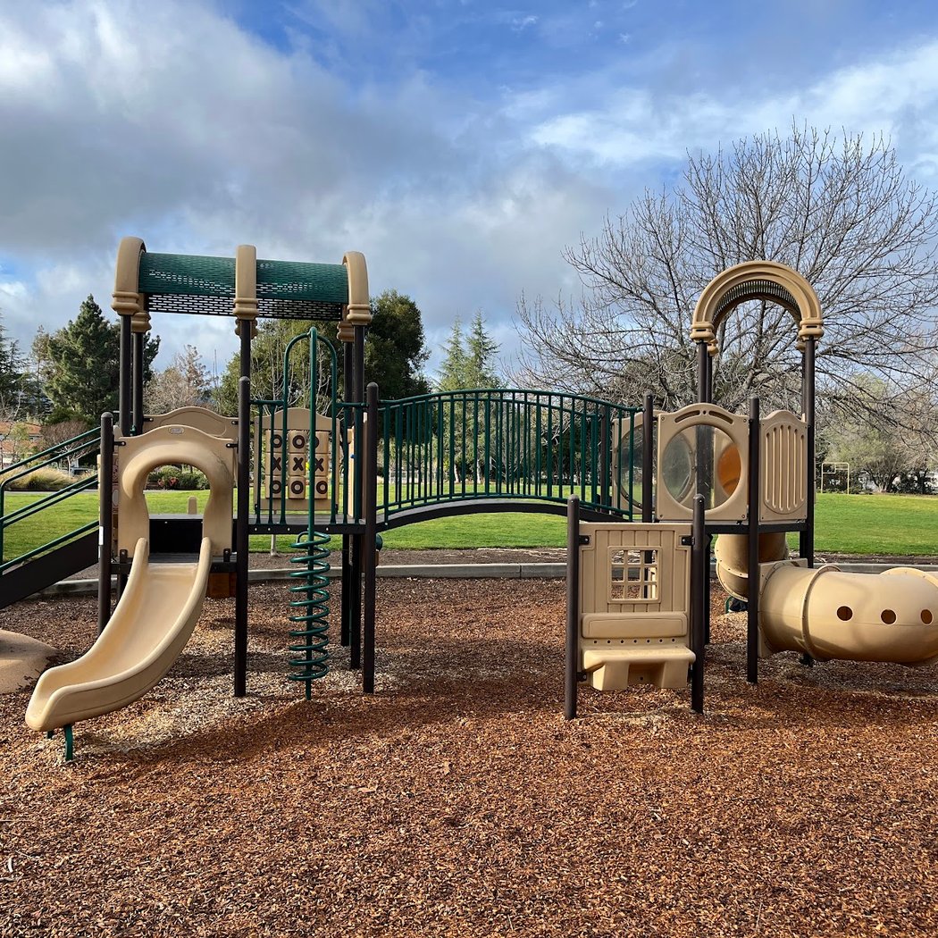 Azule Walking Park 2