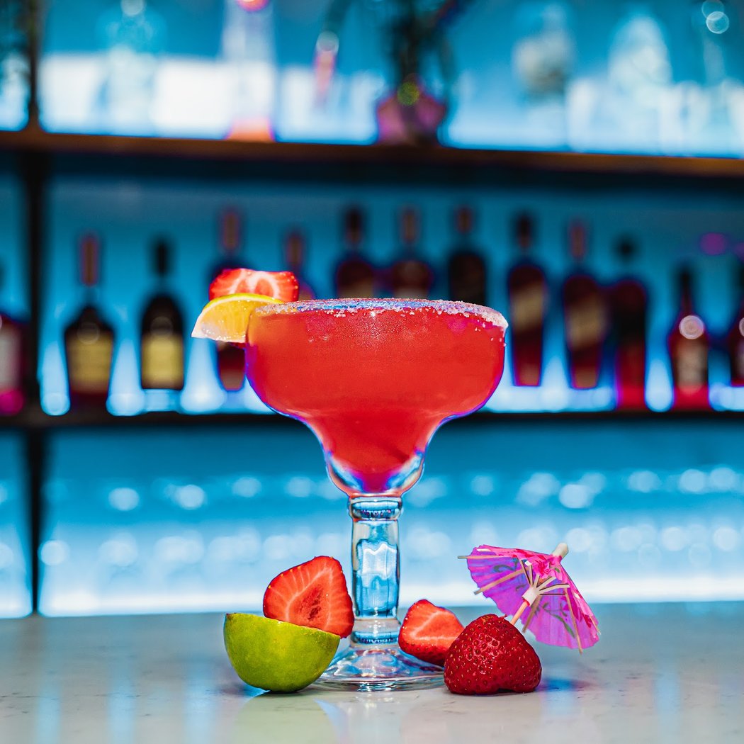 Estrella Latina Bar & Grill | Dominican Restaurant 2