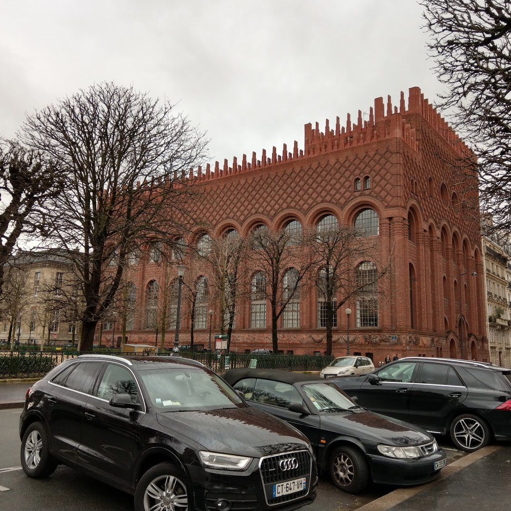 Institute of Art and Archeology 3