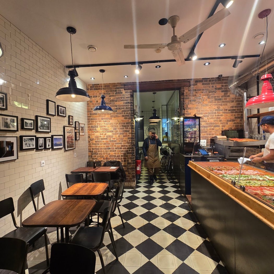 Pizza Di Loretta 2