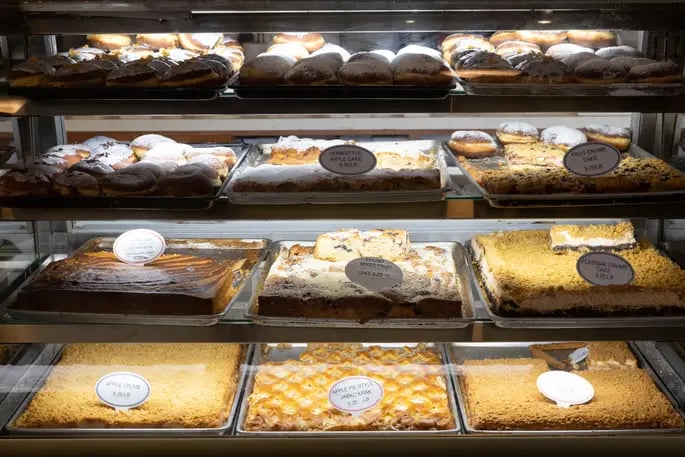 Syrena Bakery 1