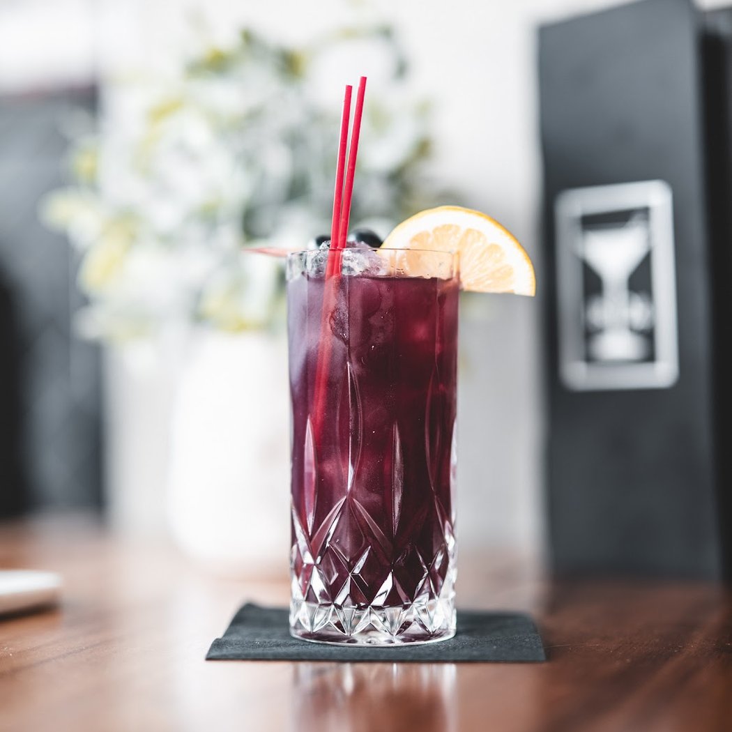 1824 Cocktails & Coffee
