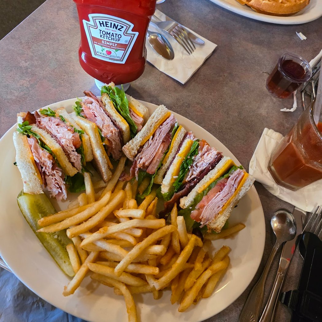 Benicia Grill 3