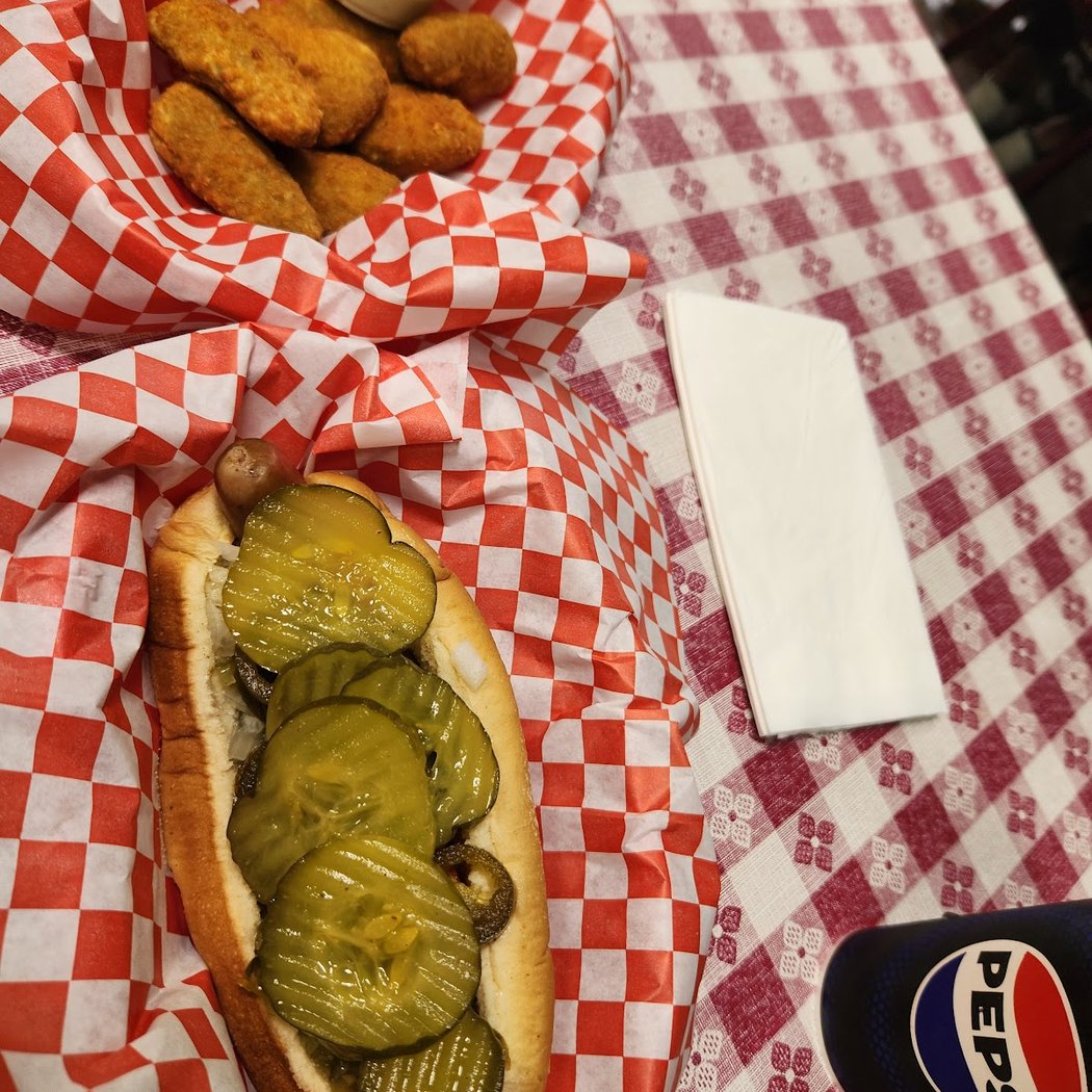 Char's Hotdogs 3