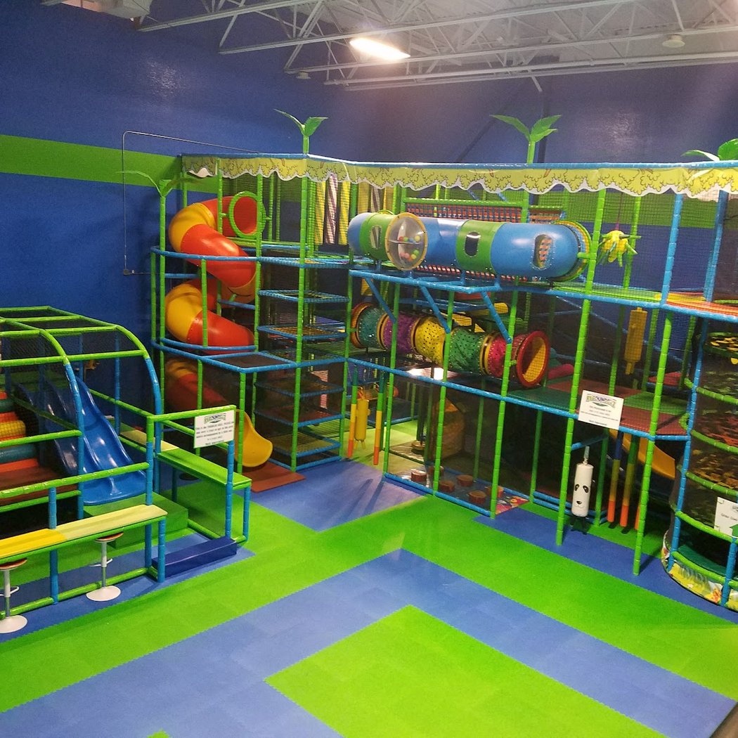 Rebounderz Rohnert Park - Indoor Trampoline and Adventure Park 2