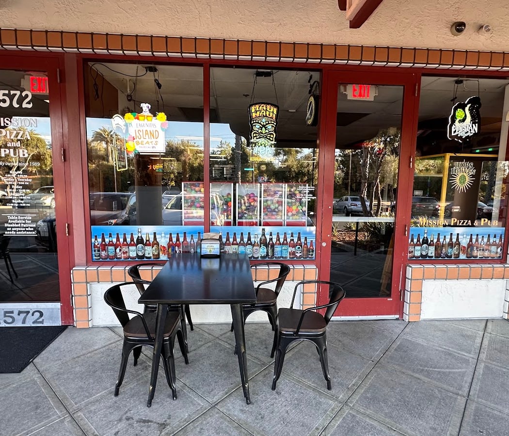 Mission Pizza & Pub 2