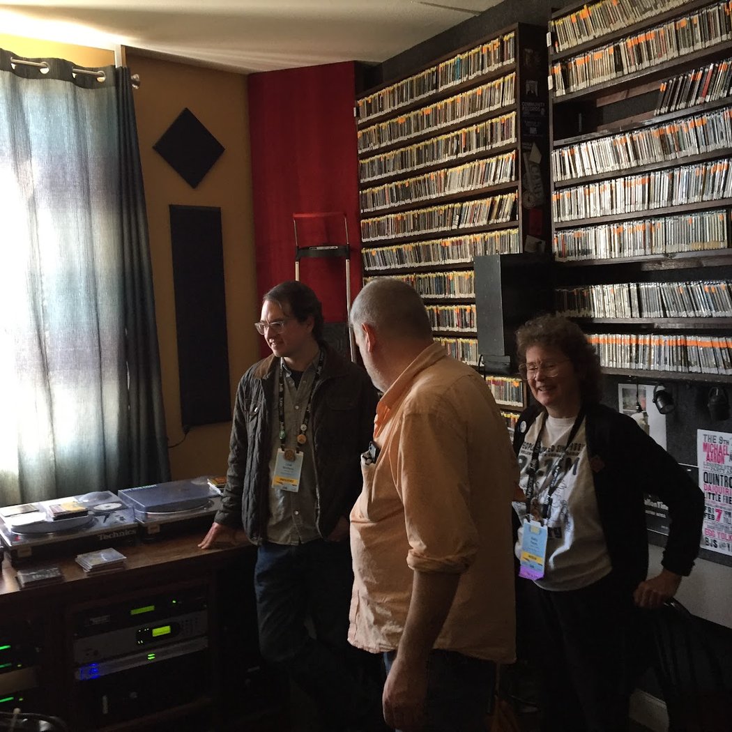 WWOZ New Orleans - 90.7 FM 3
