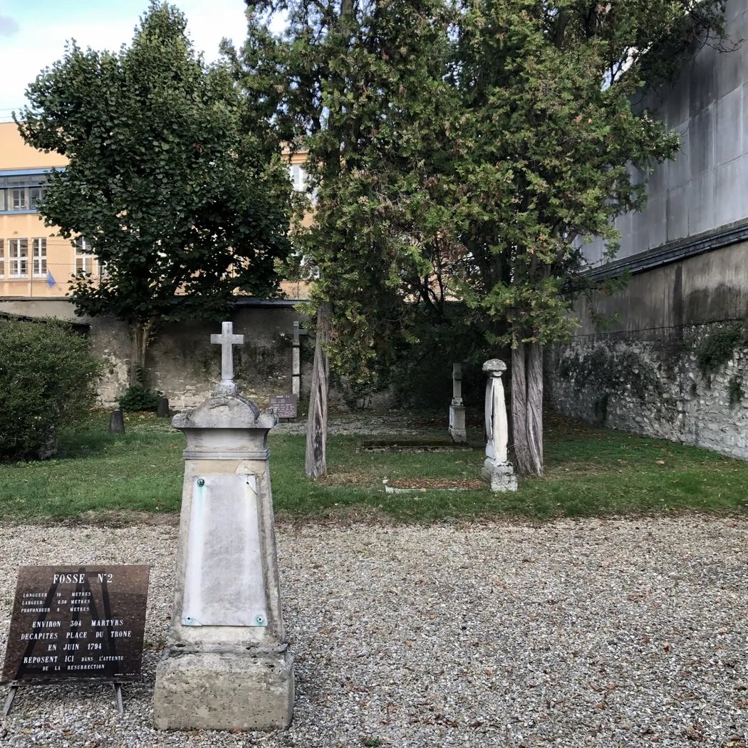 Picpus Cemetery 2