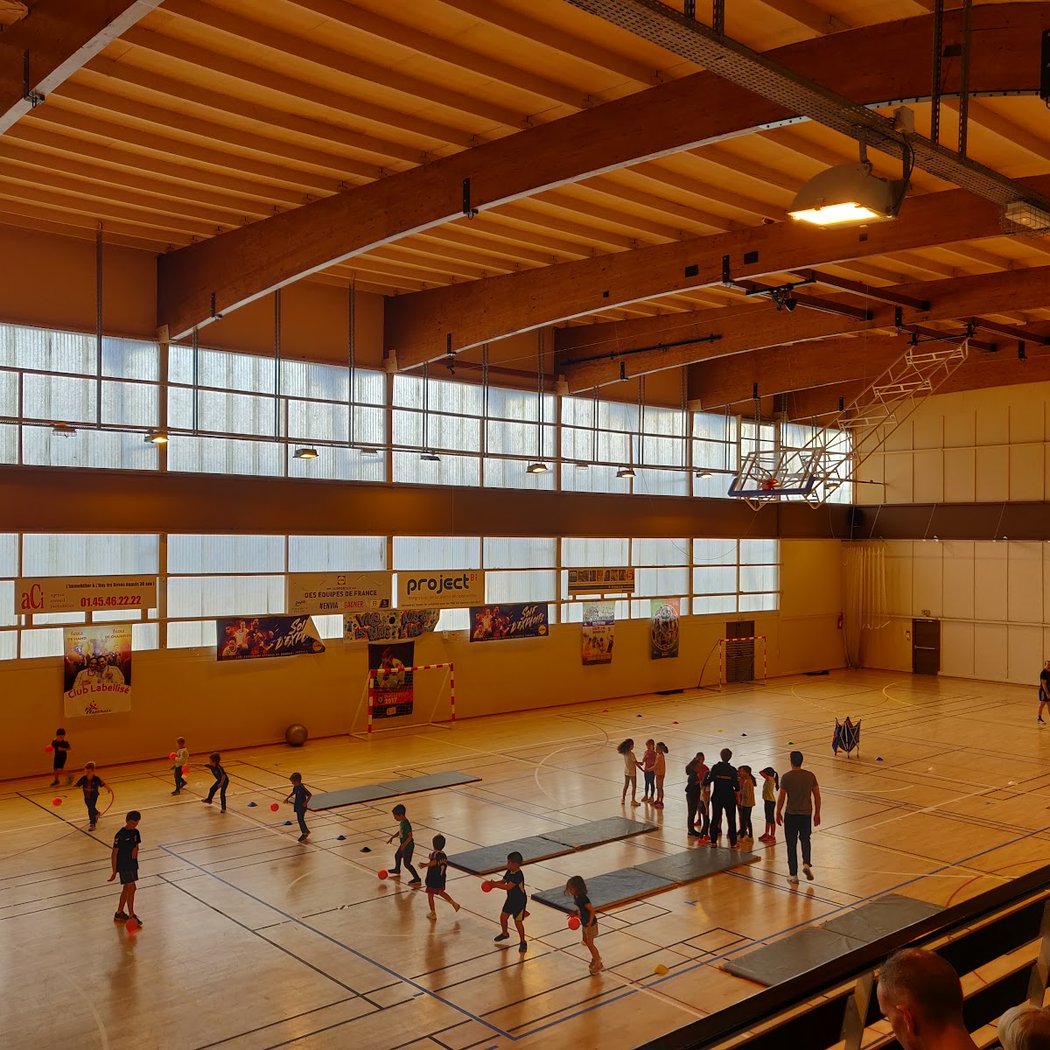 SENIOR 1 reçoit HBC LIMOURS 3