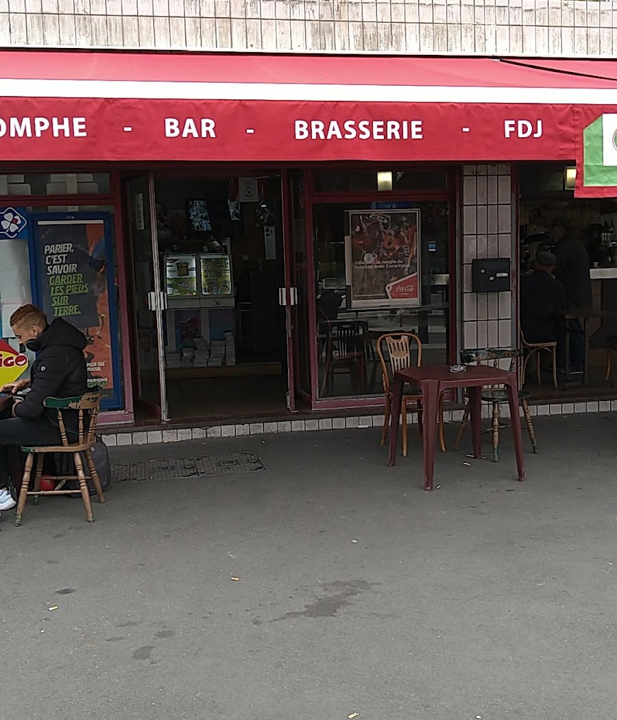 Le Triomphe (Bar, restaurant, PMU) 2
