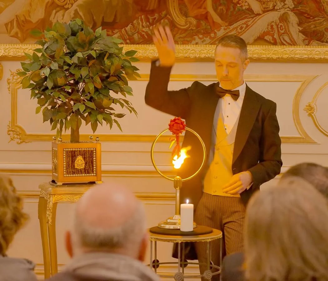 Les Soirées Fantastiques avec le magicien Laurent Beretta 1