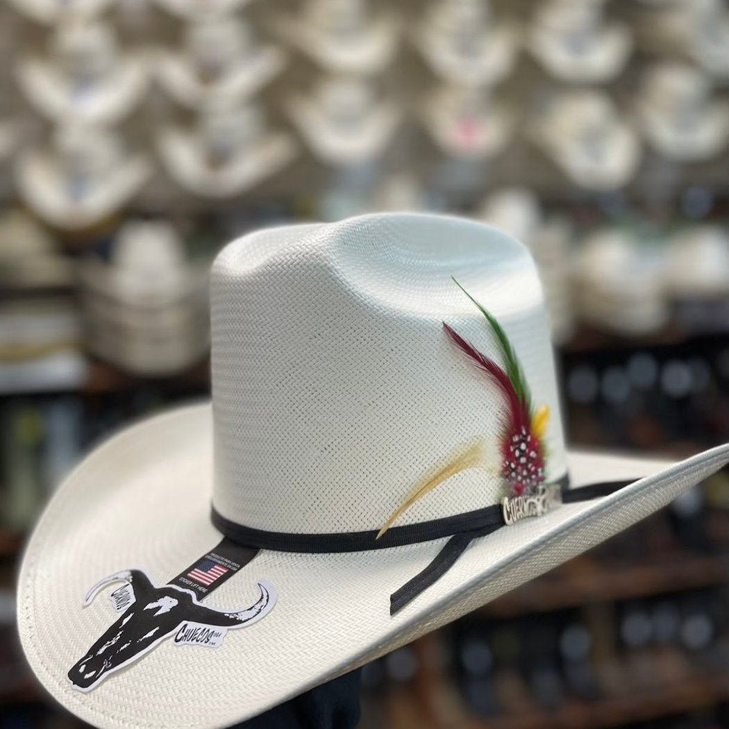 Los 3 Potrillos Western Wear 1