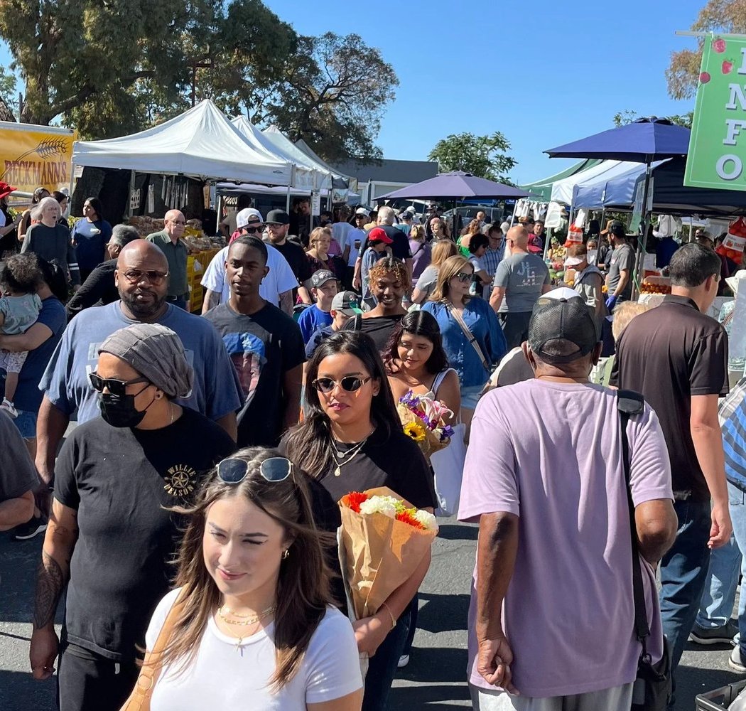 Last Market of the Season 2