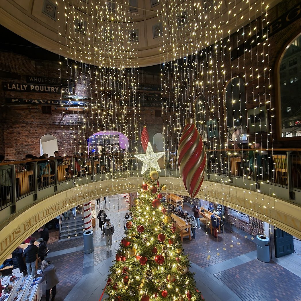 Quincy Market 3