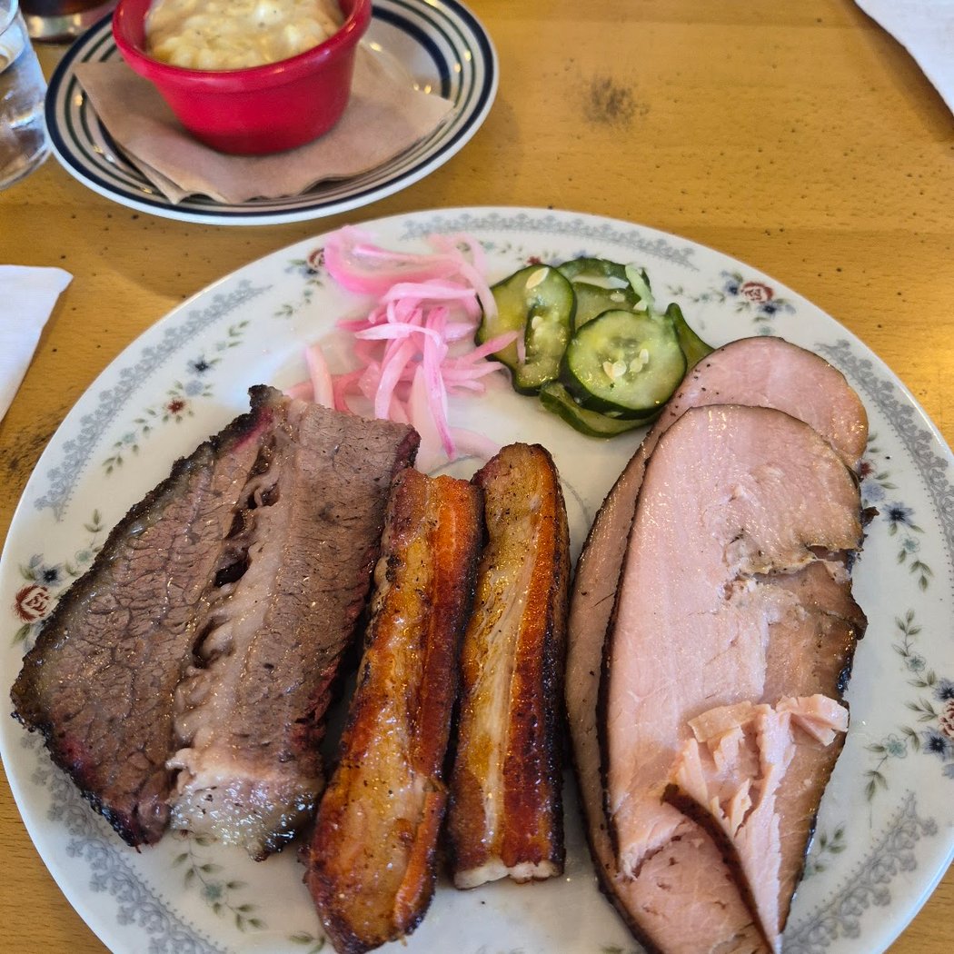 Smoke & Donuts BBQ 3