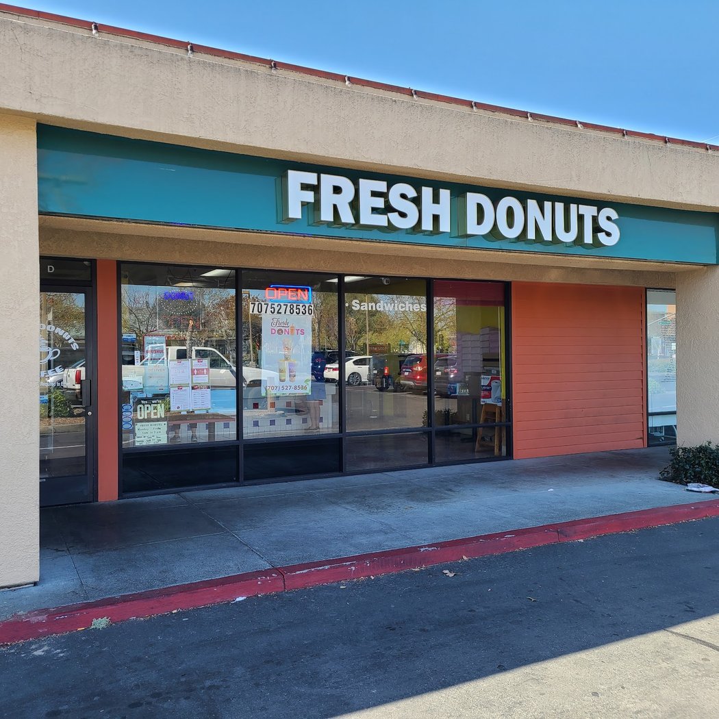 Fresh donuts 2