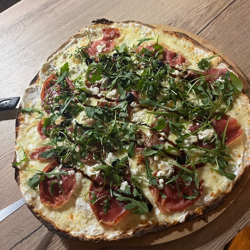 Emilio Pizza 1