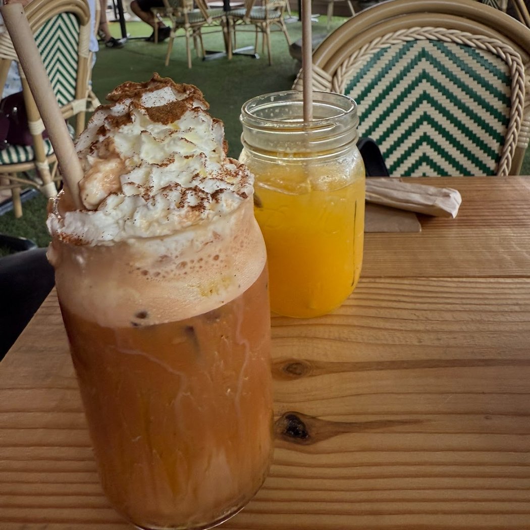 Bulegreen Cafe Yard 3