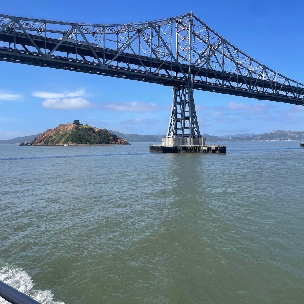 Ferry Terminal; Tiburon & Vallejo Baylink 1