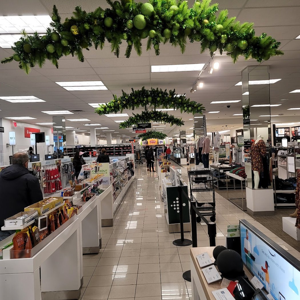 Caesar's Bay Shopping Center 3
