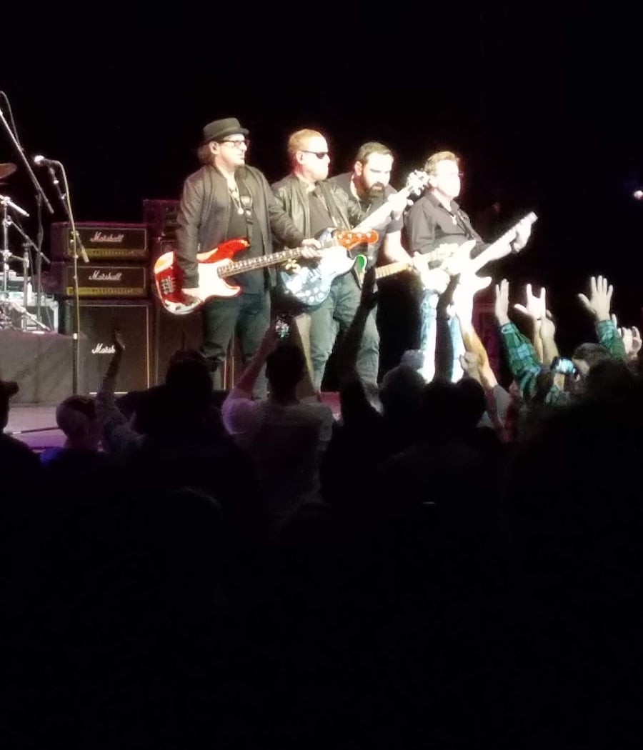 Tower Of Power - Holidays & Hits Tour 1