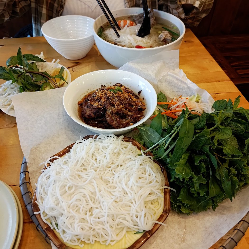 NANA VIET KITCHEN 1