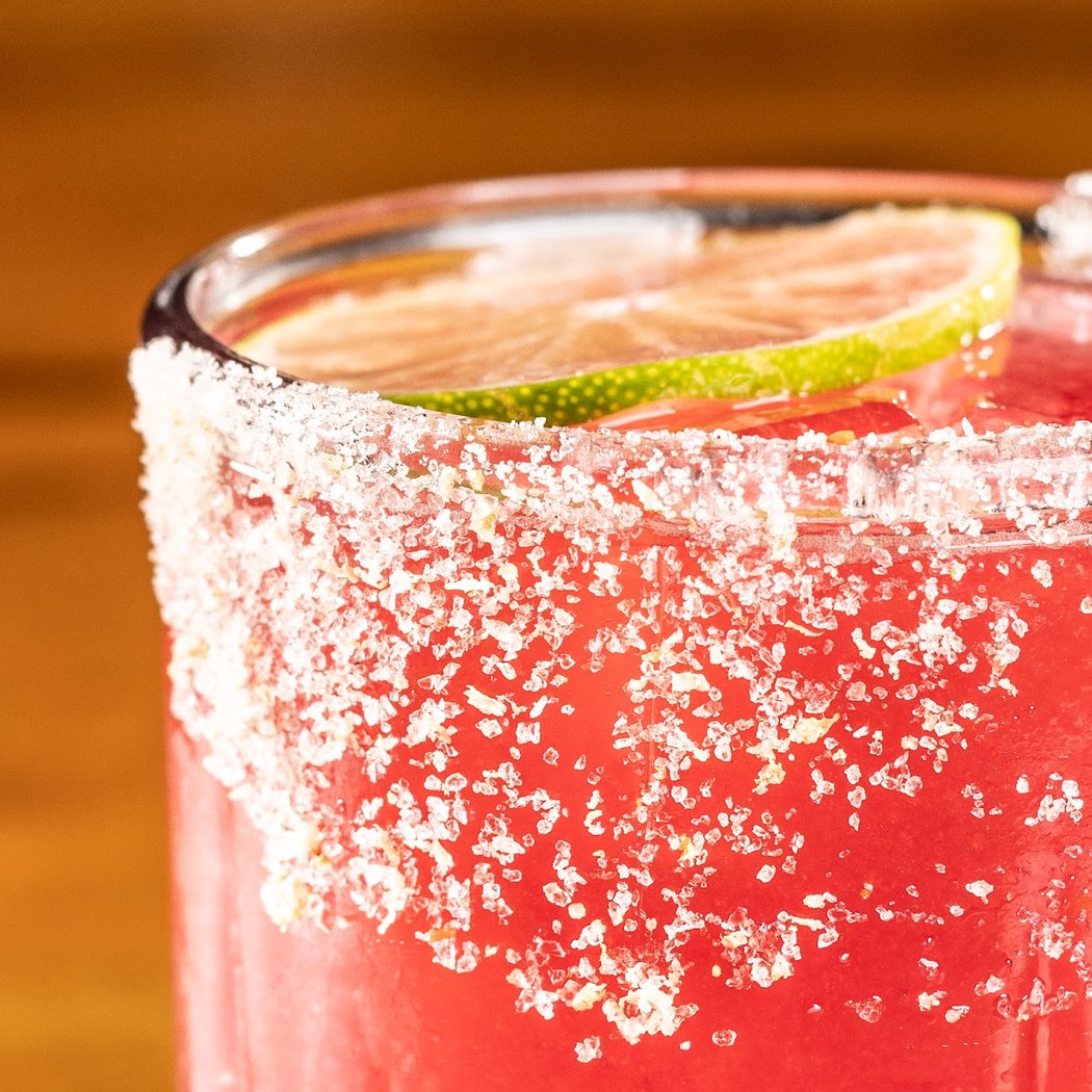 Playa's Club Cuatro Happy Hour
