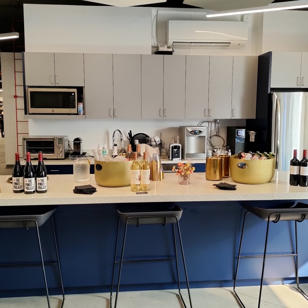 Franco Premier Mixology / Bartending Service/Home Office 2