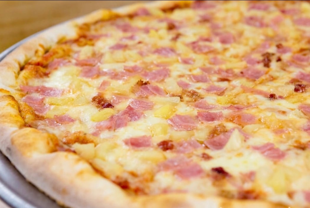 Robert's Pizzeria 3