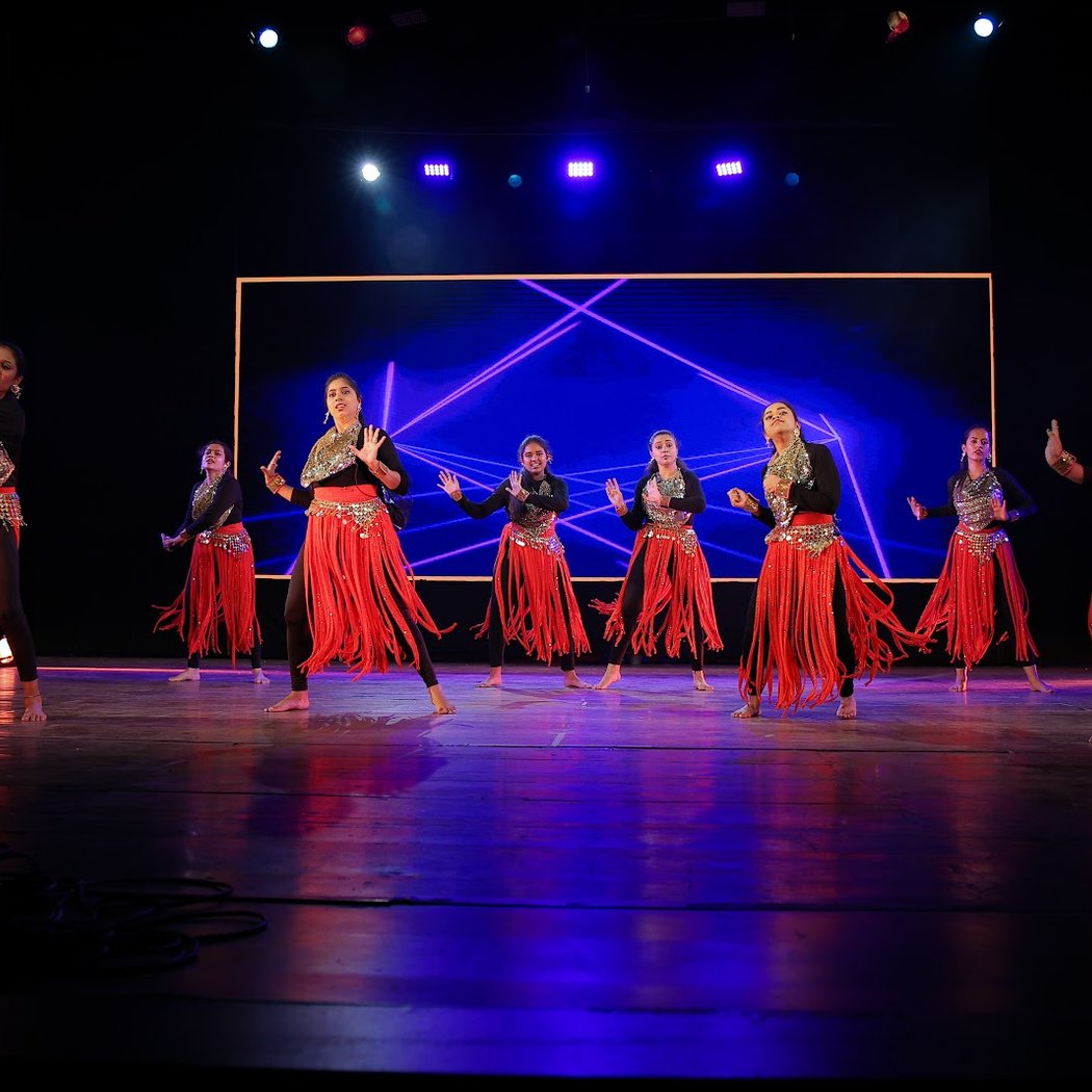 AURA Dance & Fitness Studio 2