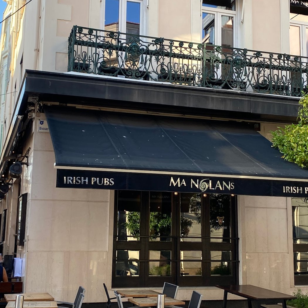 Ma Nolan's Irish Pub, Cannes 3