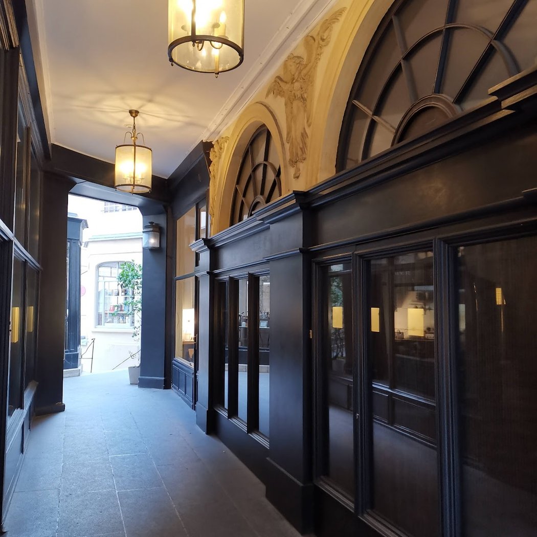 Passage des 2 Pavillons 1