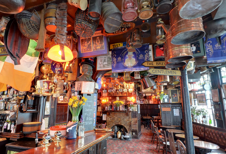 The Churchill Arms, Kensington 2