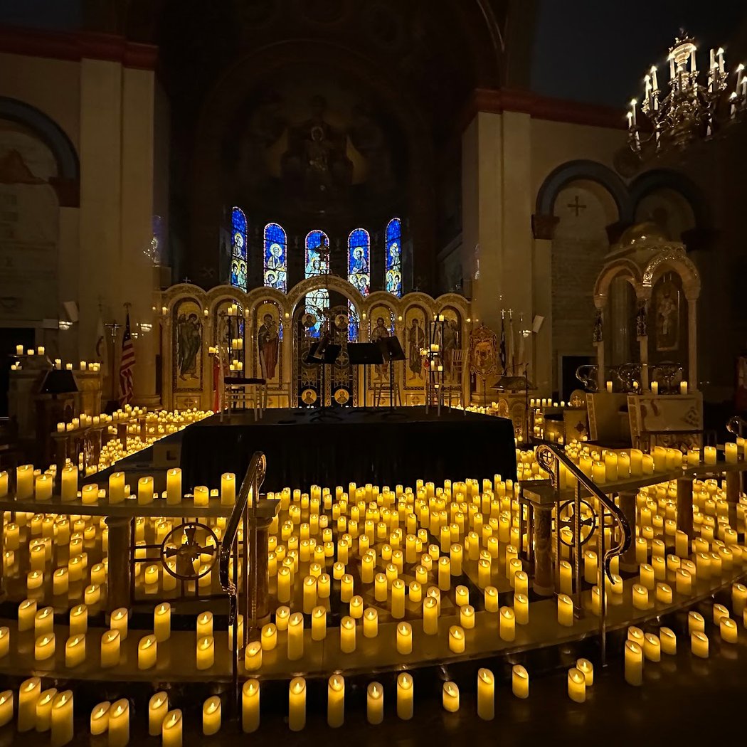 Candlelight: Featuring Vivaldi's Four Seasons and More