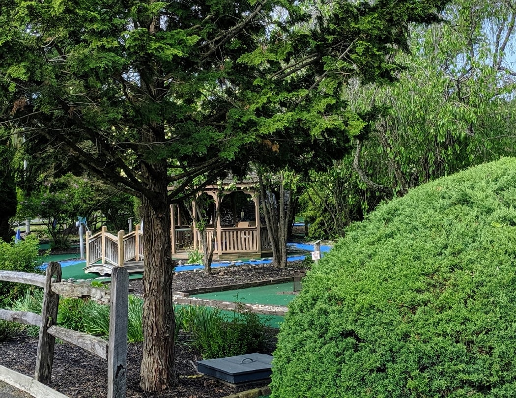 Overlook Golf and Recreation Center 2