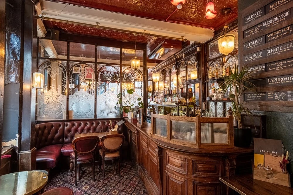 The Salisbury Pub 1