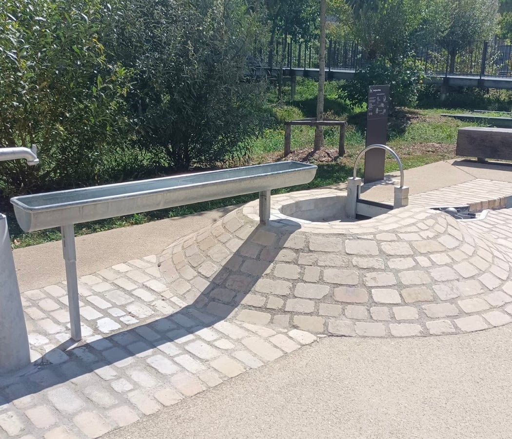Parc "Les jeux d'eau". (Parc pour les enfants de toutes les âges). 2