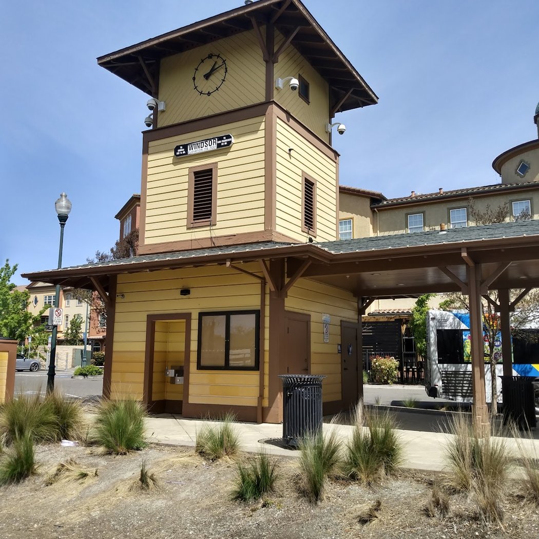 Windsor Chamber of Commerce and Visitors Center 2